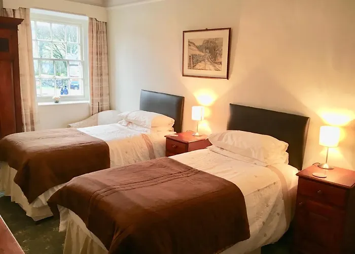 The Falcon * Arncliffe