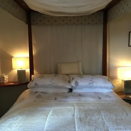 The Falcon * Arncliffe